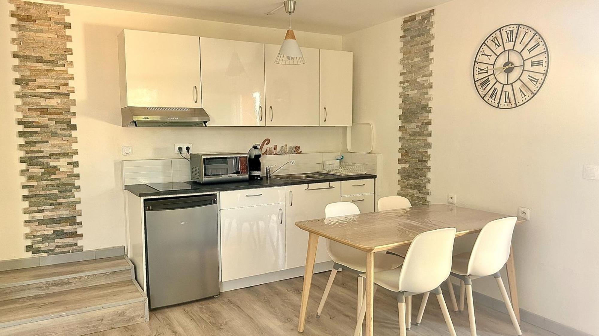 2 Hebergements - 10 Couchages - Parking, Piscine, Jacuzzi - Convivialite Roquebrune-sur Argens Luaran gambar